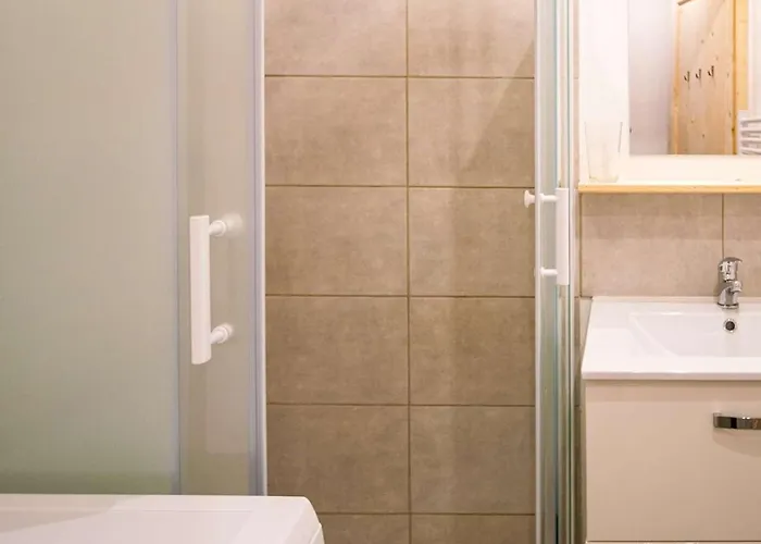 Moderne 4 Pers A Avec Wifi Et Balcon - Fr-1-637-37 Daire Val Thorens